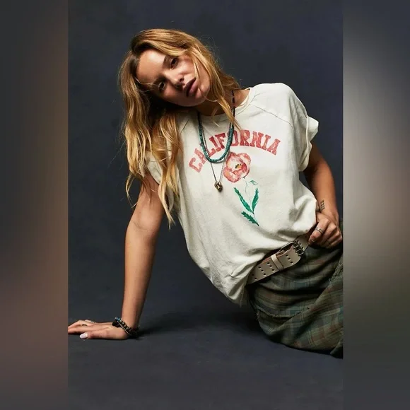 NWOT We The Free State Flower Tee - Picture 2 of 6